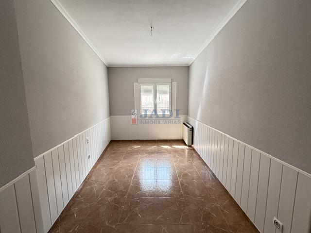Venta de casa en Valdepeñas