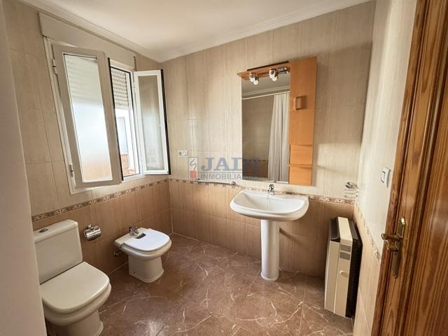 Venta de casa en Valdepeñas