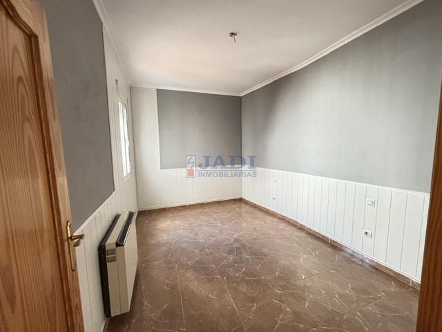Venta de casa en Valdepeñas