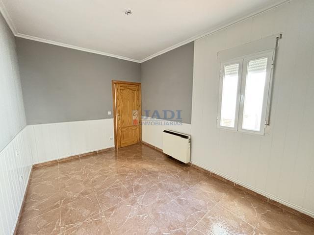 Venta de casa en Valdepeñas