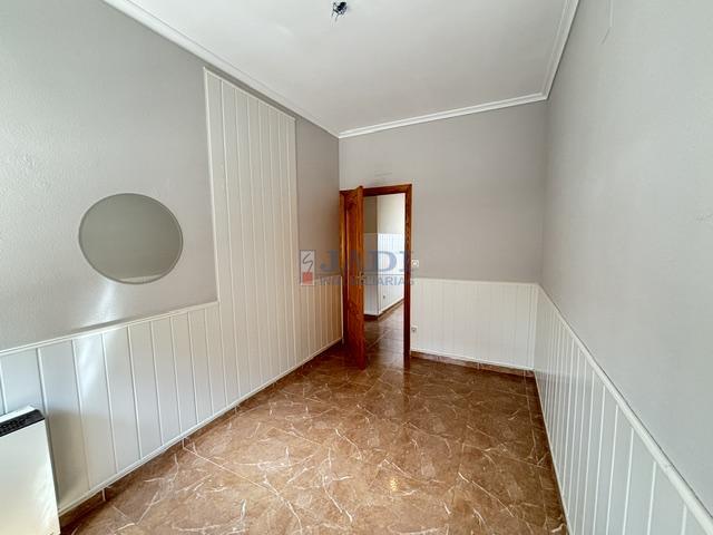 Venta de casa en Valdepeñas