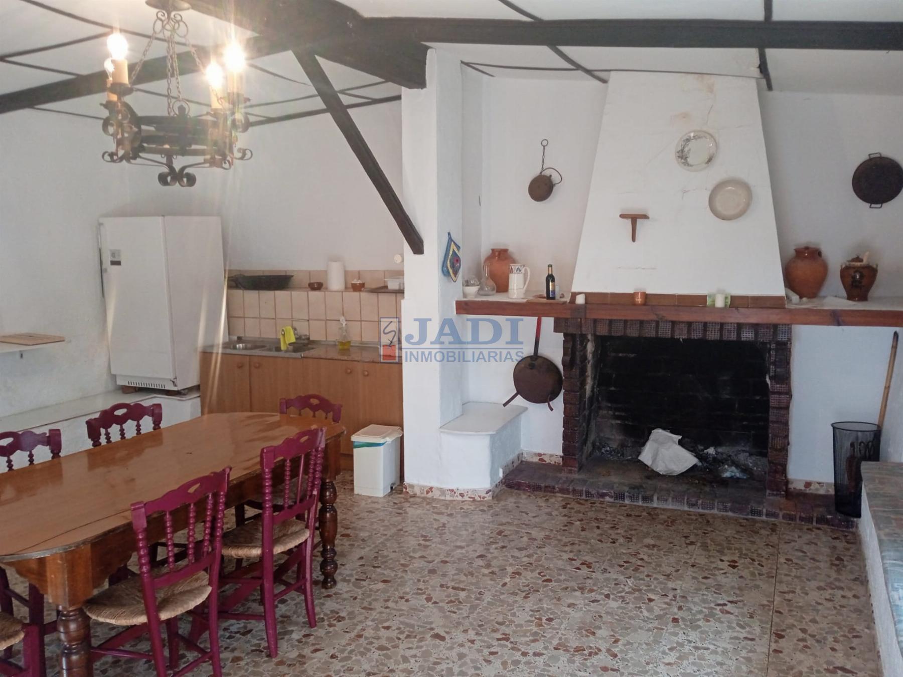 Venta de casa en Valdepeñas