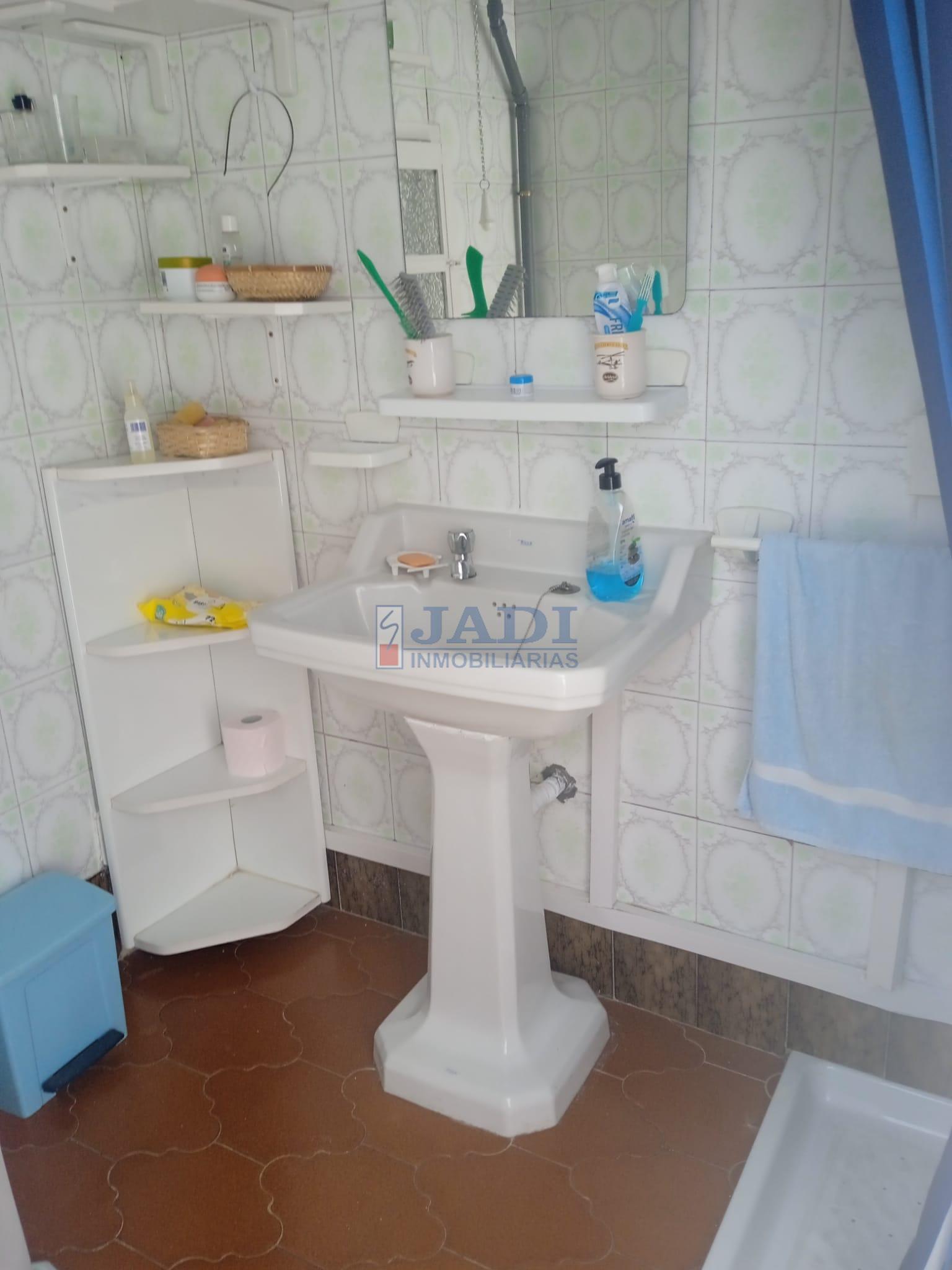 Venta de casa en Valdepeñas