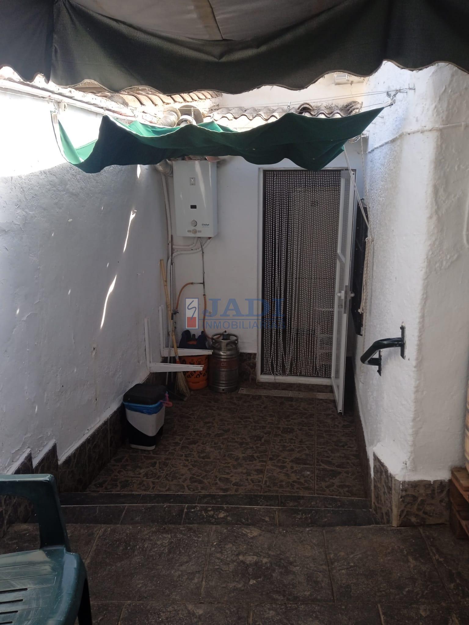 Venta de casa en Valdepeñas