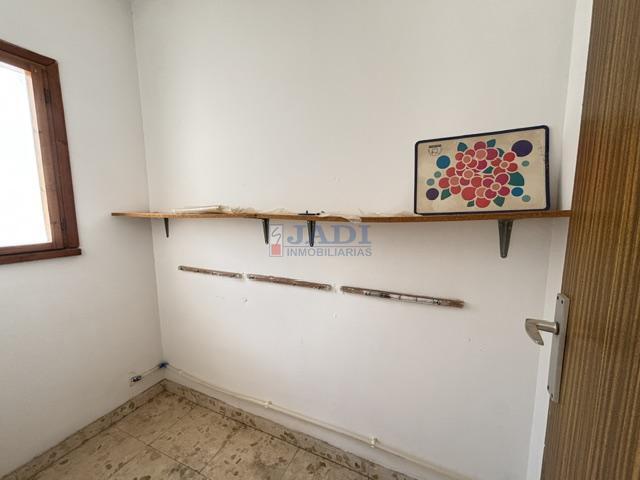 Venta de piso en Valdepeñas