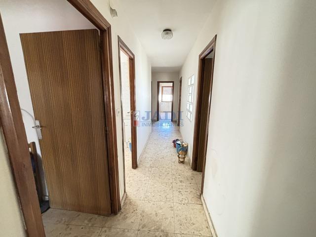 Venta de piso en Valdepeñas