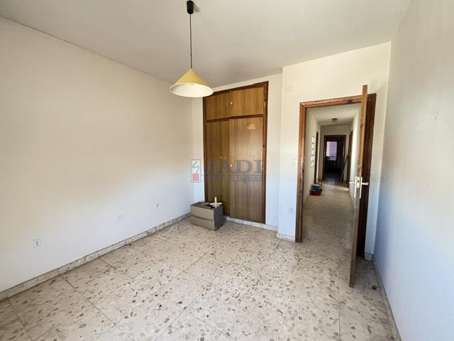 Venta de piso en Valdepeñas