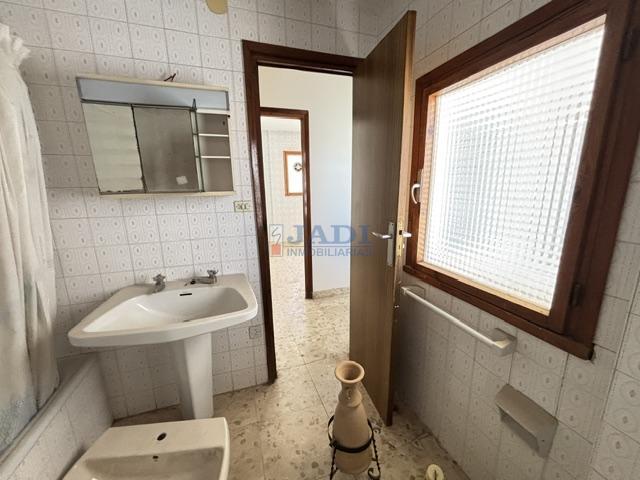 Venta de piso en Valdepeñas