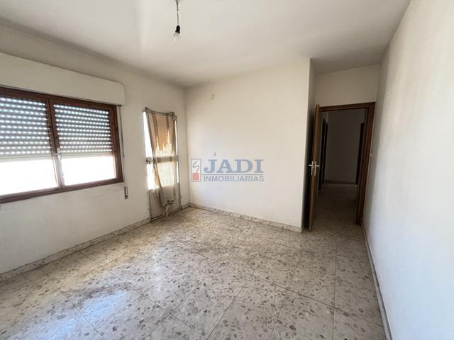 Venta de piso en Valdepeñas