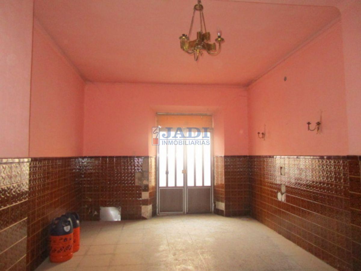 Venta de casa en Valdepeñas