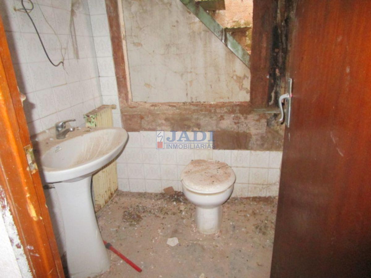 Venta de casa en Valdepeñas