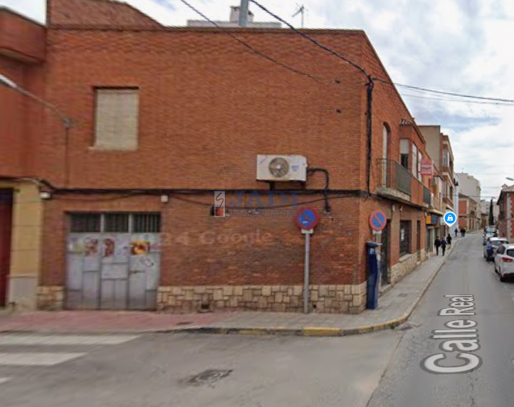 Venta de casa en Valdepeñas