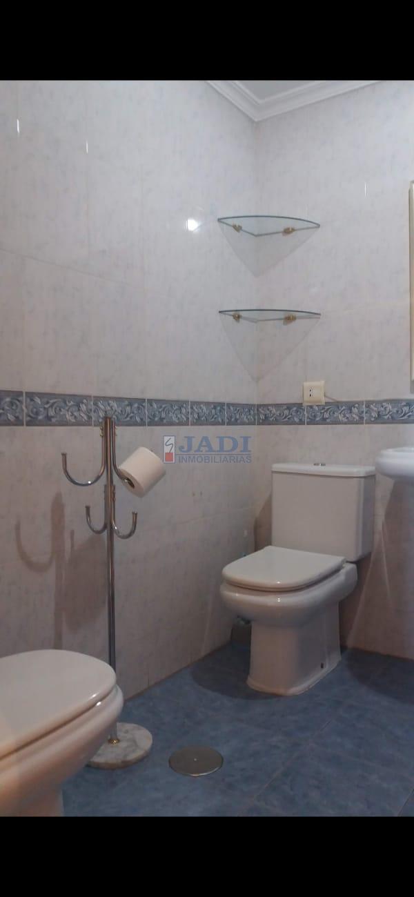 Venta de piso en Valdepeñas
