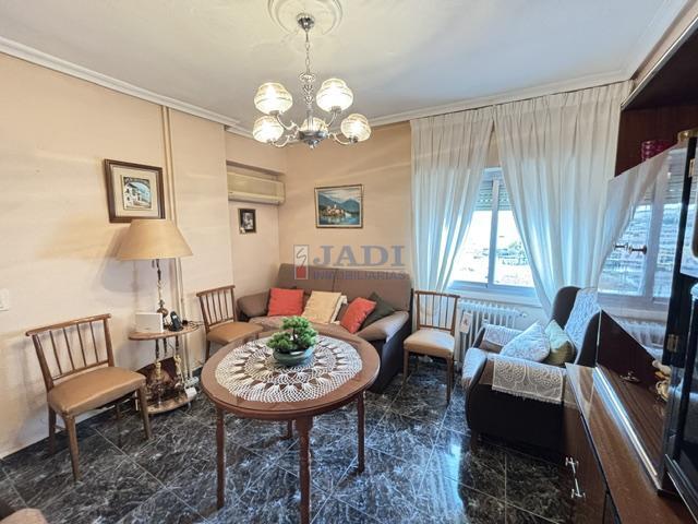 Venta de piso en Valdepeñas
