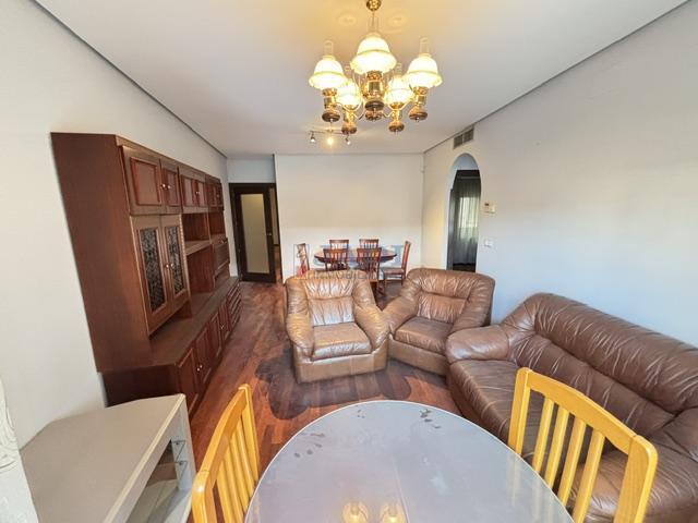 Venta de piso en Valdepeñas