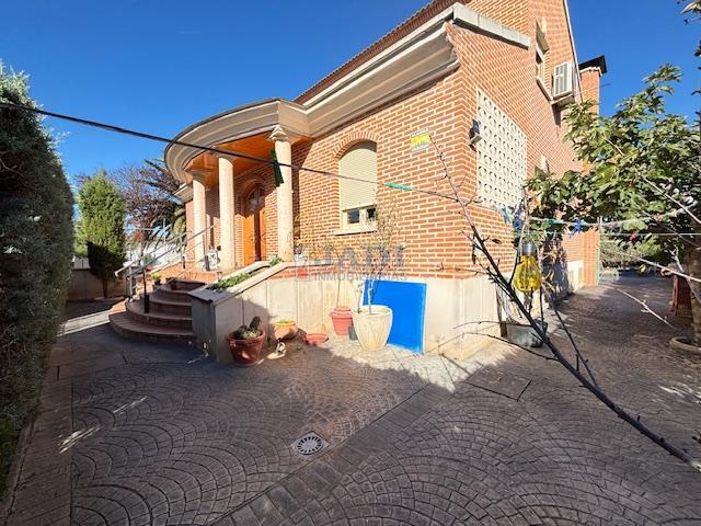 Venta de chalet en Valdepeñas
