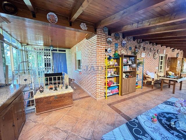 Venta de chalet en Valdepeñas