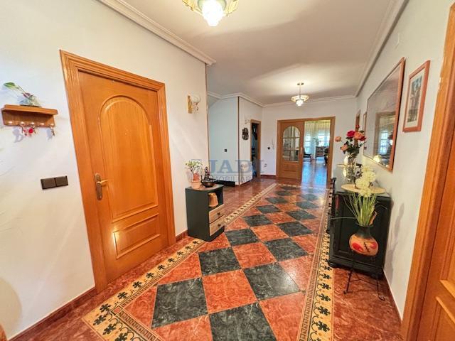 Venta de chalet en Valdepeñas