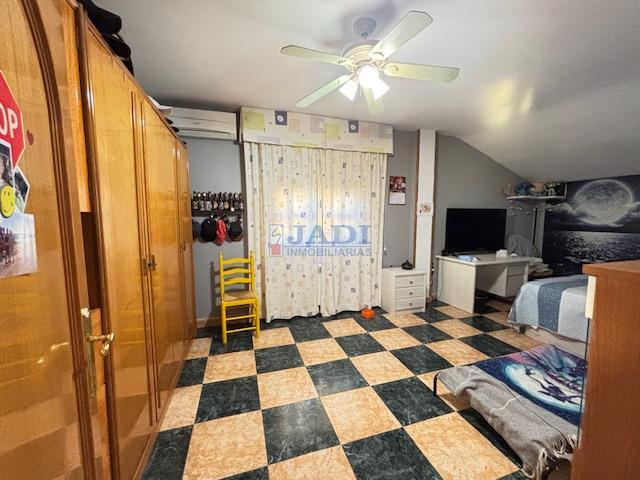 Venta de chalet en Valdepeñas