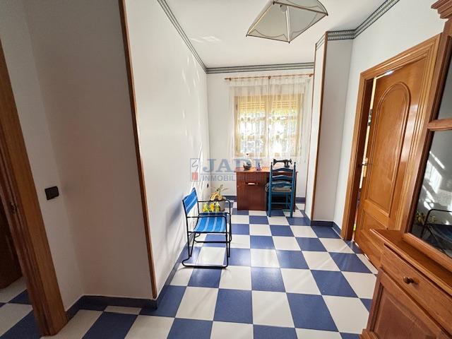Venta de chalet en Valdepeñas