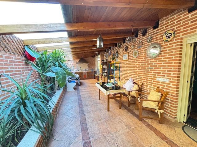 Venta de chalet en Valdepeñas
