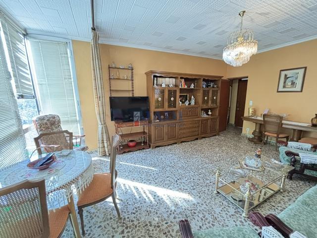 Venta de piso en Valdepeñas