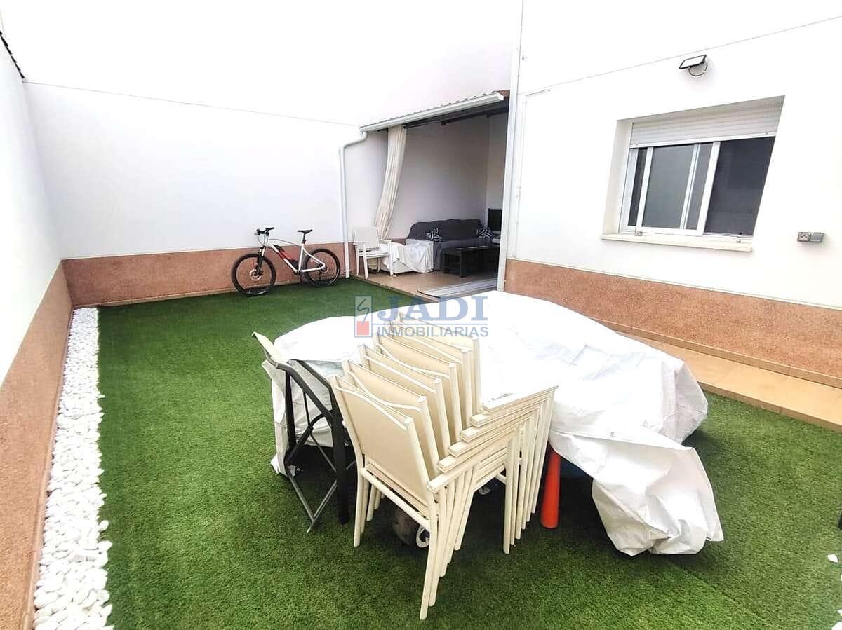 Venta de casa en Valdepeñas