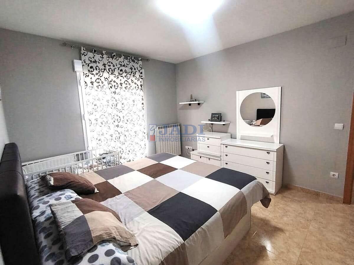 Venta de casa en Valdepeñas