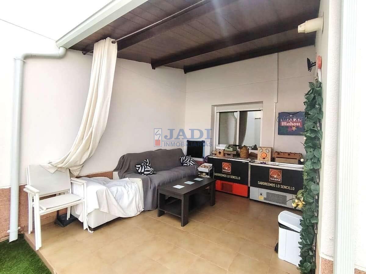 Venta de casa en Valdepeñas