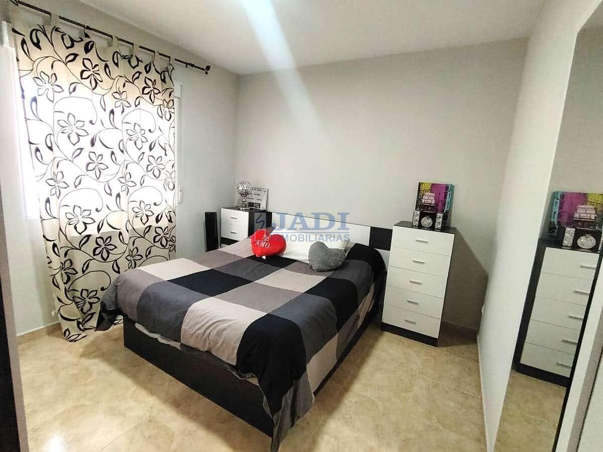 Venta de casa en Valdepeñas