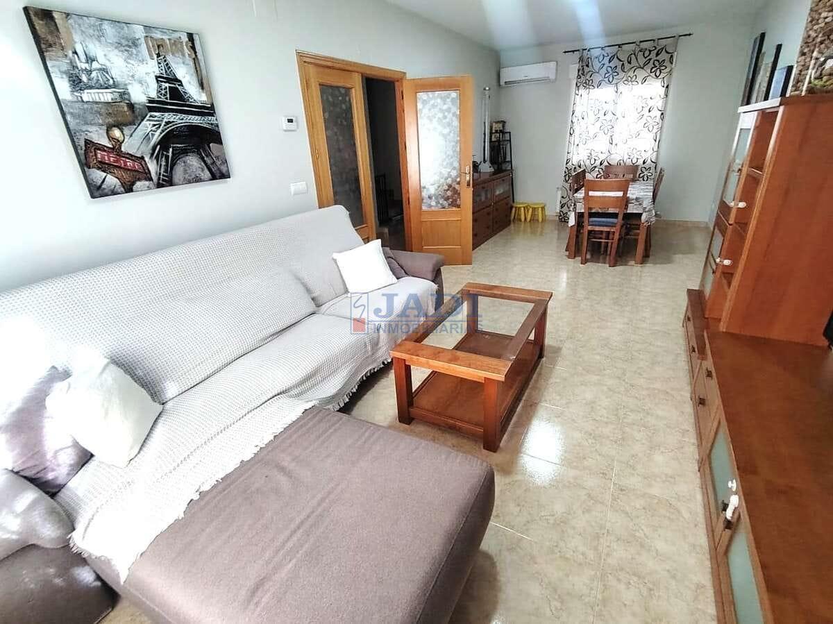 Venta de casa en Valdepeñas