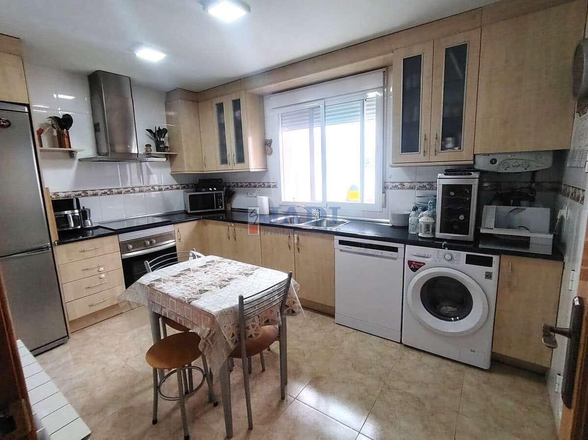 Venta de casa en Valdepeñas