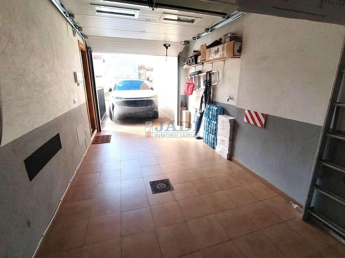Venta de casa en Valdepeñas