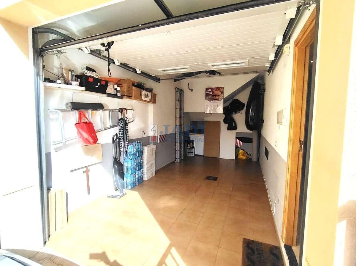 Venta de casa en Valdepeñas