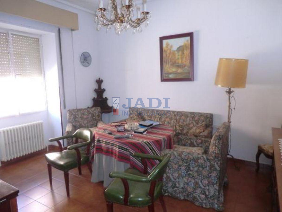 For sale of house in Valdepeñas