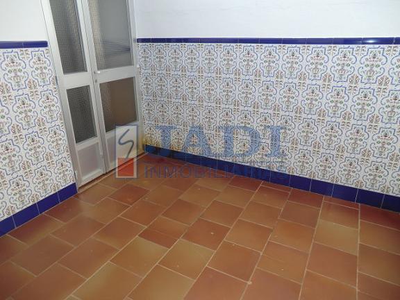 Venta de casa en Valdepeñas