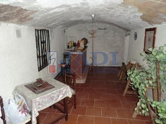 Venta de casa en Valdepeñas