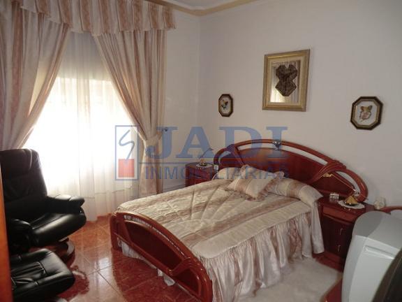 Venta de casa en Valdepeñas