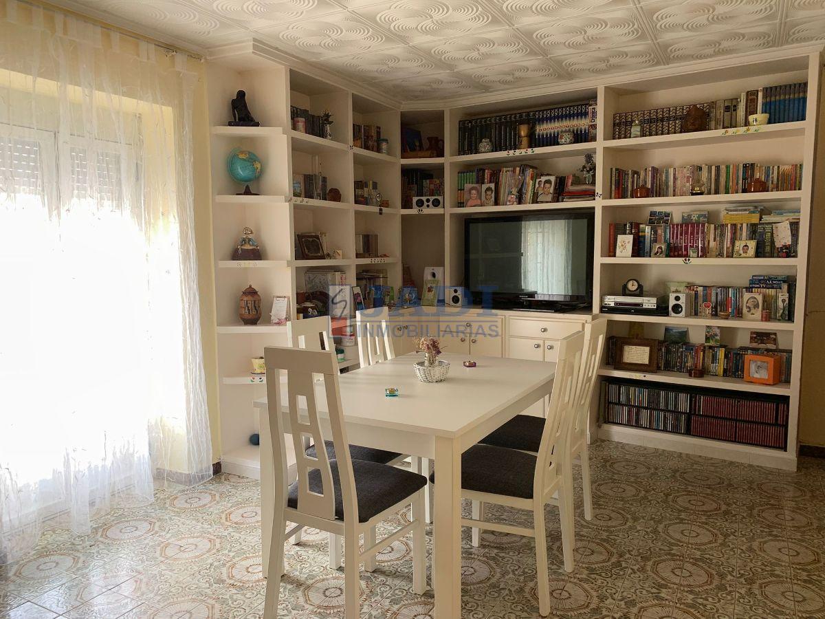 For sale of house in Valdepeñas