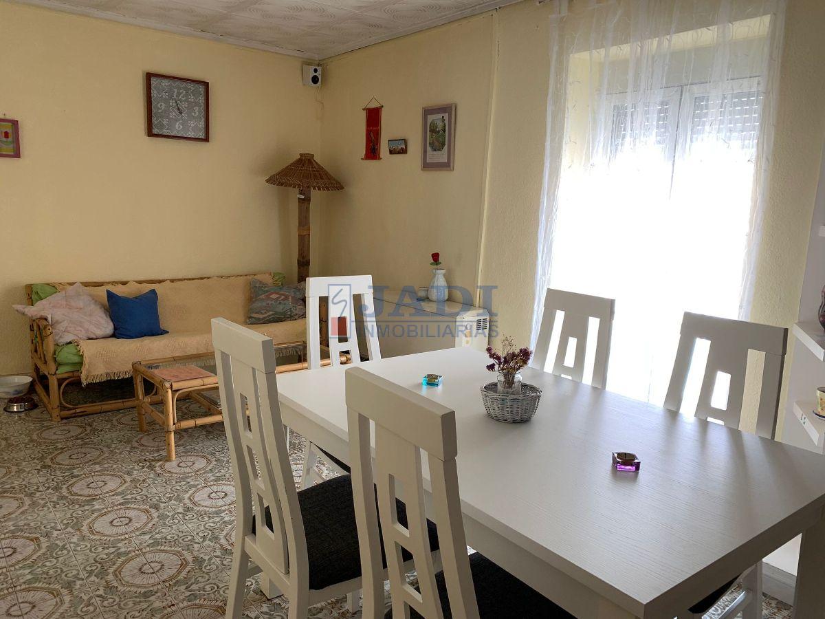 For sale of house in Valdepeñas