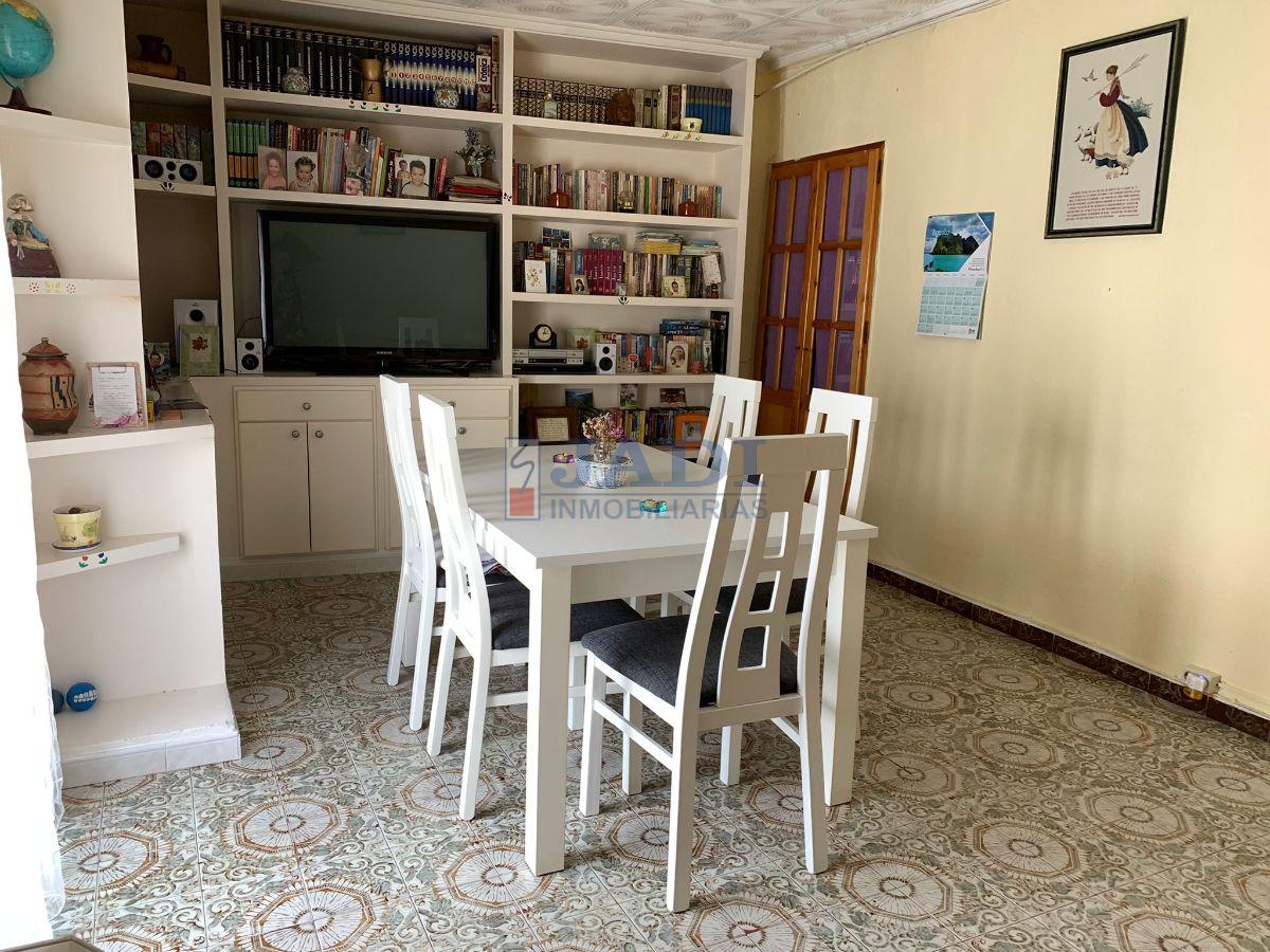 For sale of house in Valdepeñas