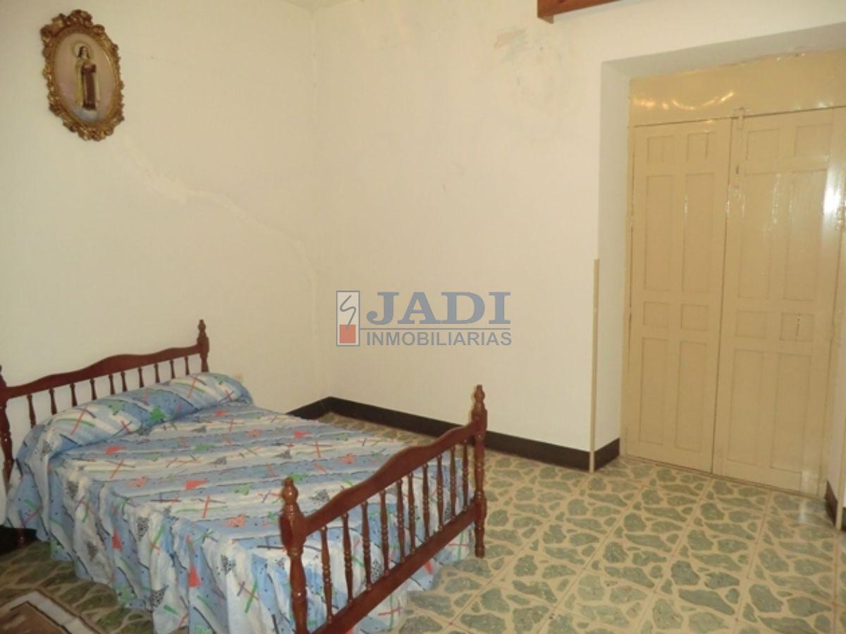 Venta de casa en Valdepeñas