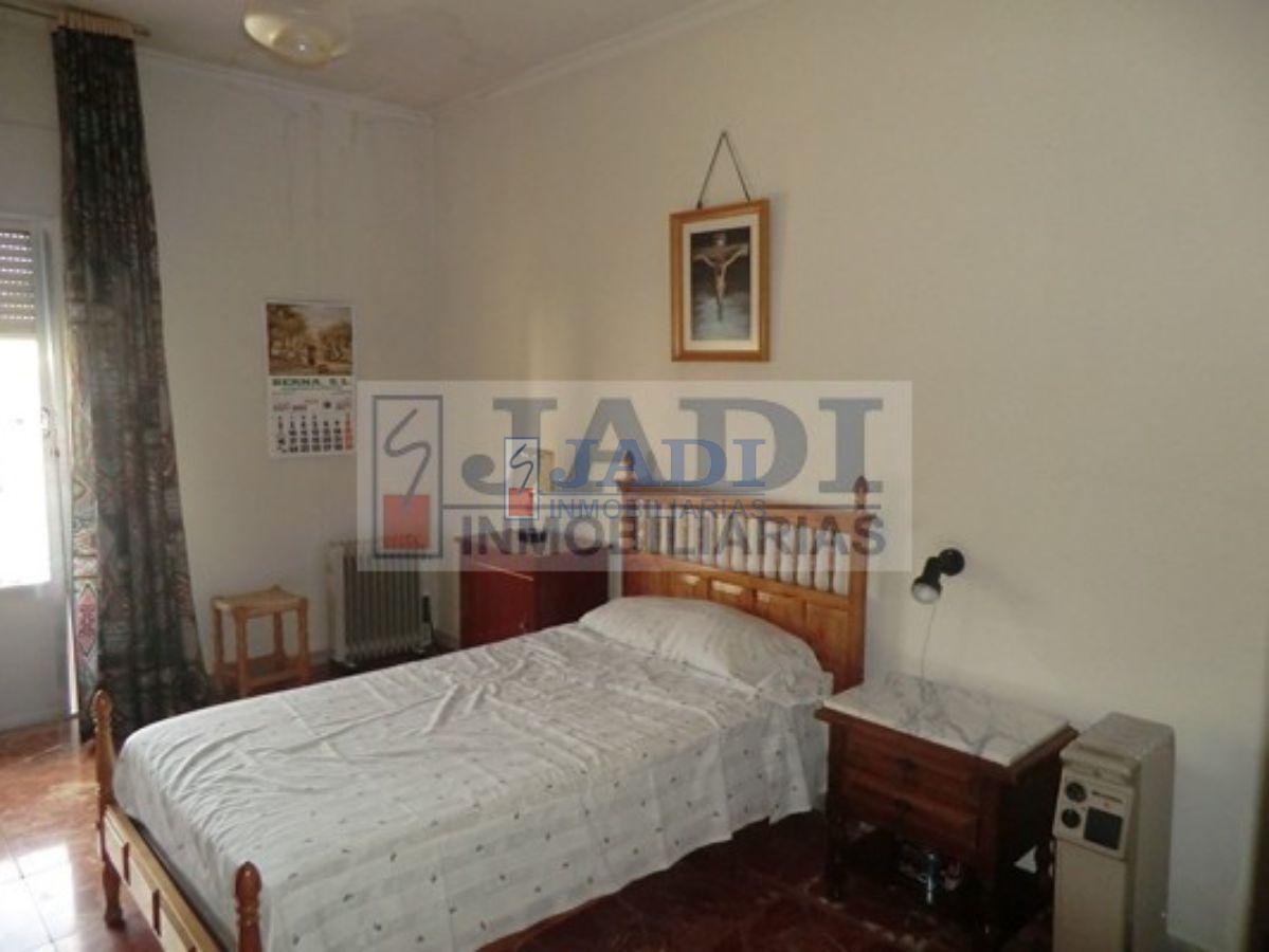 Venta de casa en Valdepeñas