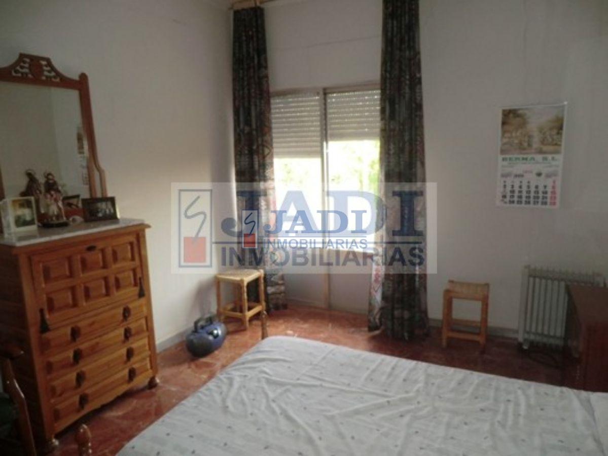 For sale of house in Valdepeñas