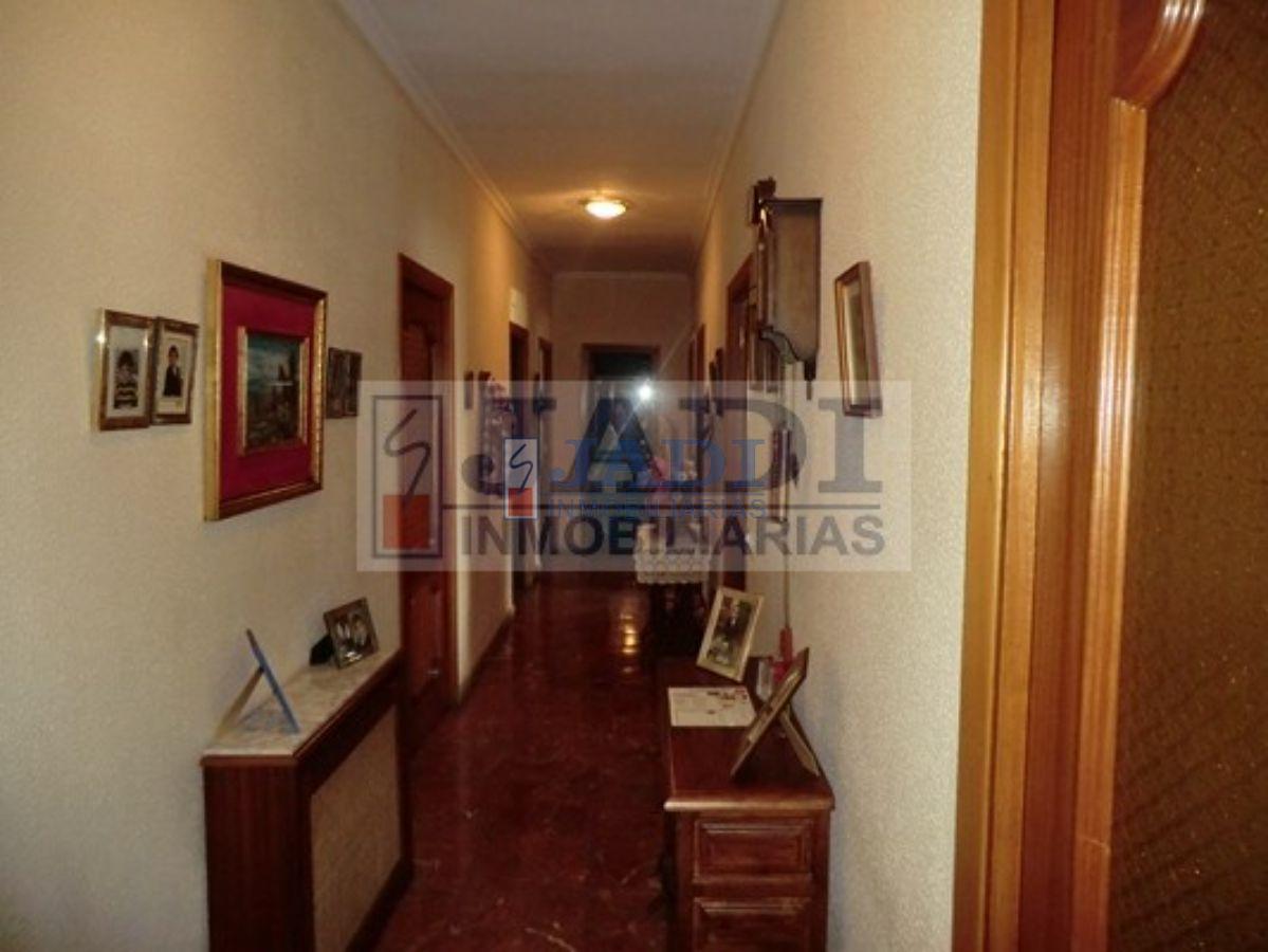 For sale of house in Valdepeñas