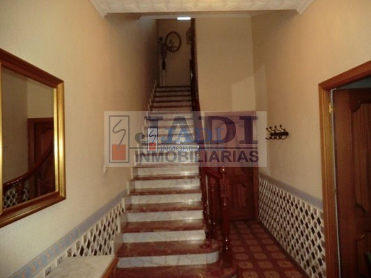 For sale of house in Valdepeñas