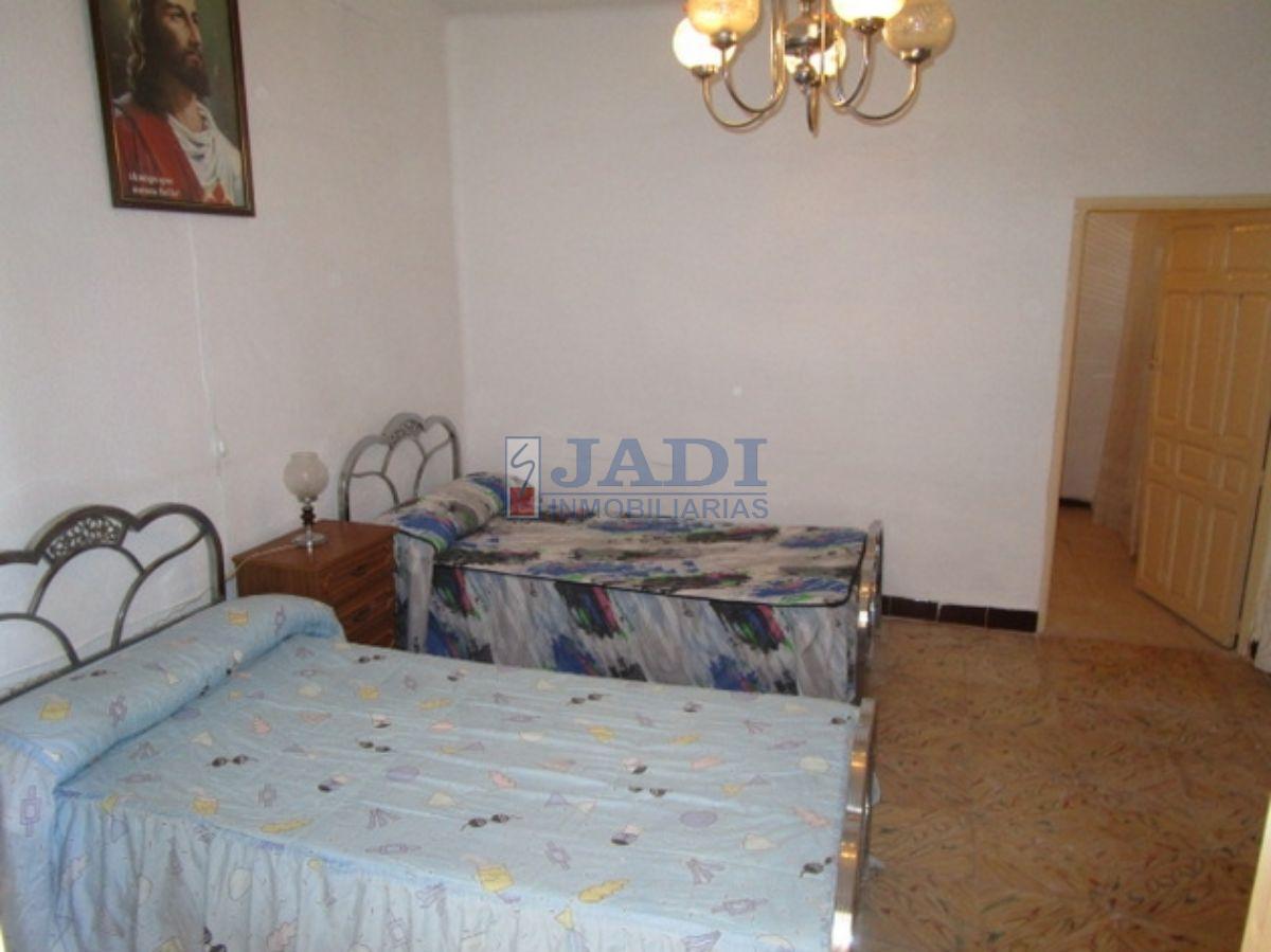 Venta de casa en Valdepeñas