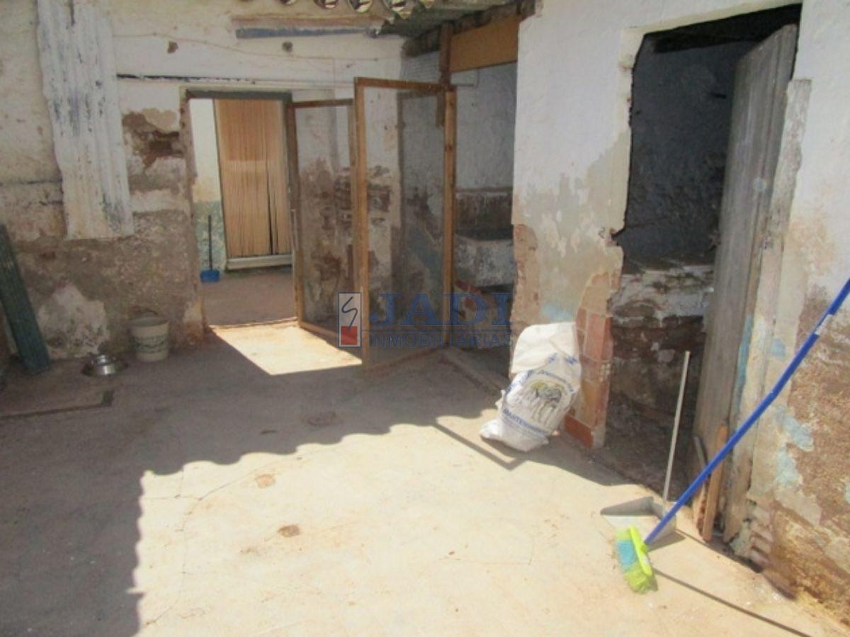 For sale of house in Valdepeñas