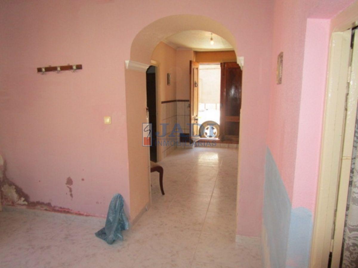 For sale of house in Valdepeñas