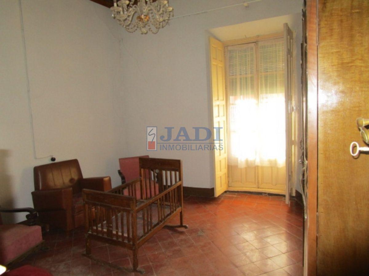 Venta de casa en Valdepeñas